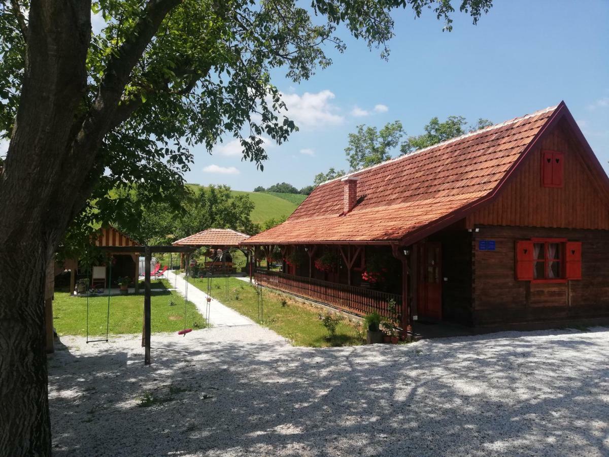 Hotel Pod Orehom Drvena Kuca I Sauna Krapina Exteriér fotografie